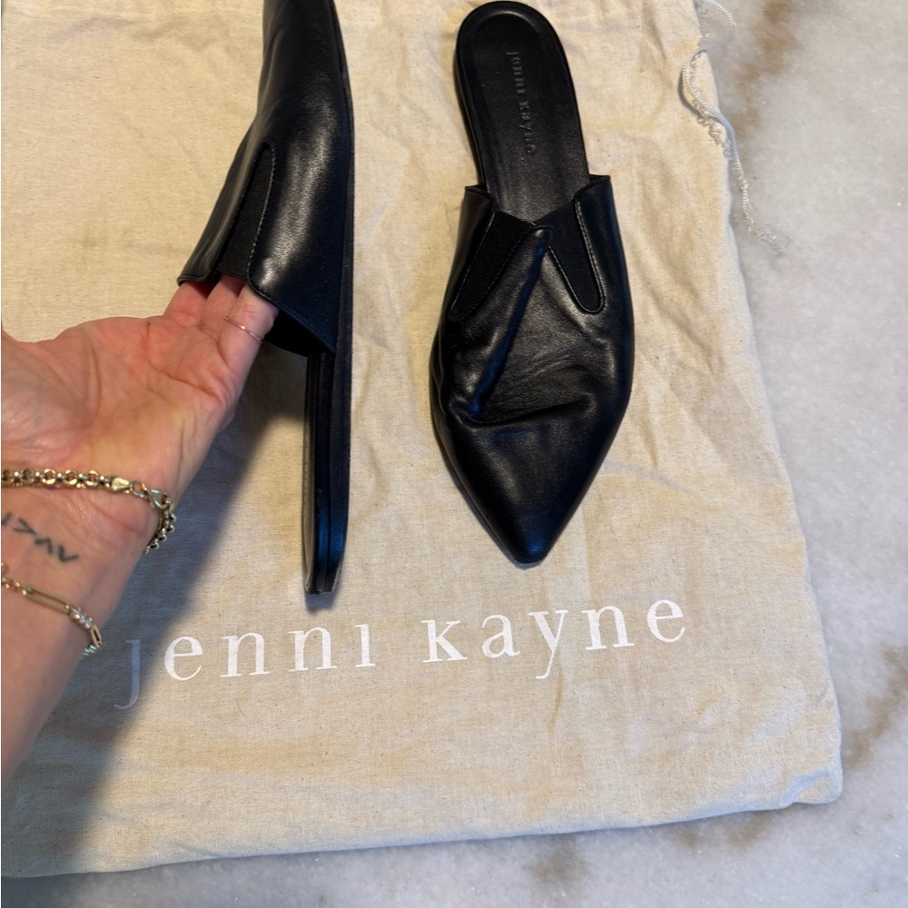Jenni Kayne Black Pointed Leather Mule Slides - Picture 2 of 3
